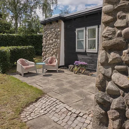 Well-maintained House On Large Plot Only 250 Meters From Child-friendly Sandy * Ebeltoft